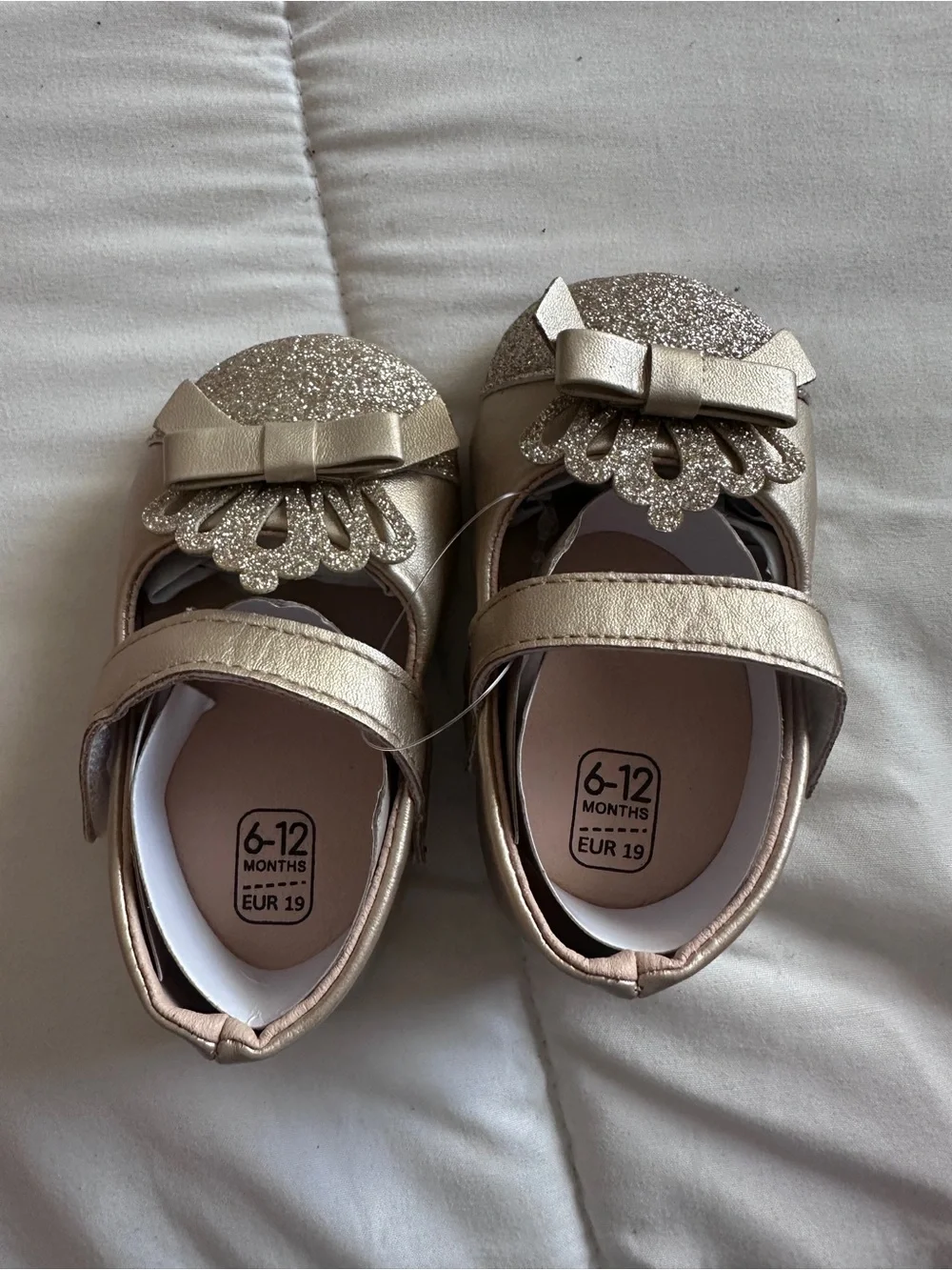 Gold Glitter Bow Mary Jane Dress Shoes Hook & Loop Adjustable Strap 6-12M EU19